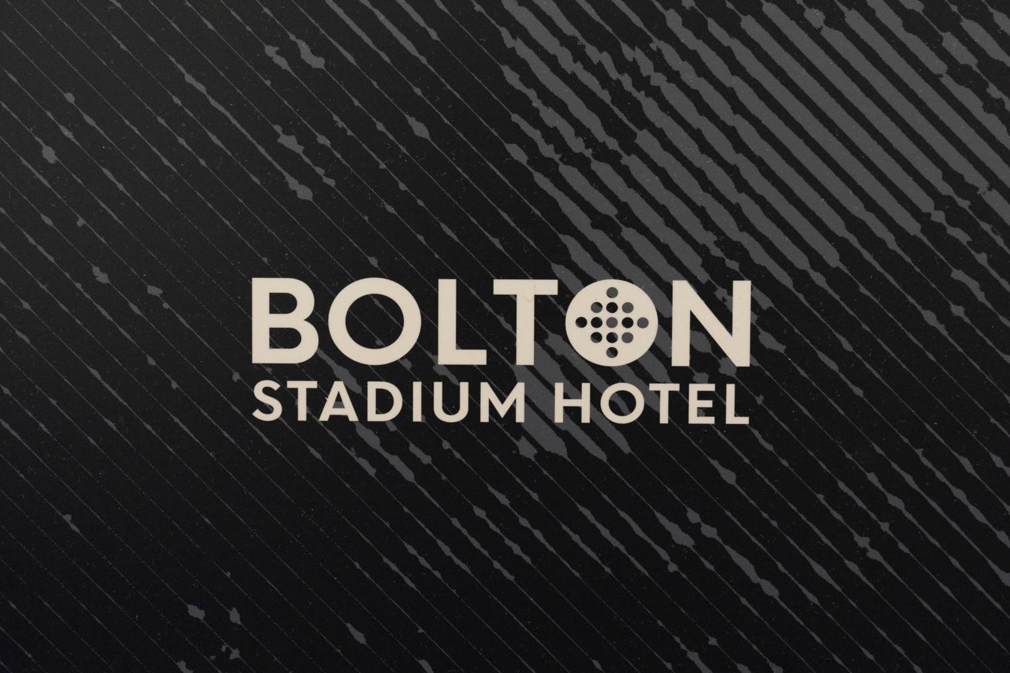 The Bolton Stadium Hotel, A Member Of Radisson Individuals ภายนอก รูปภาพ